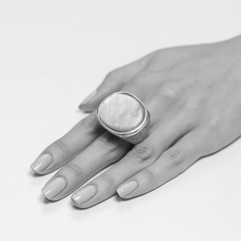 Dominique Denaive Clara Ring in Gold