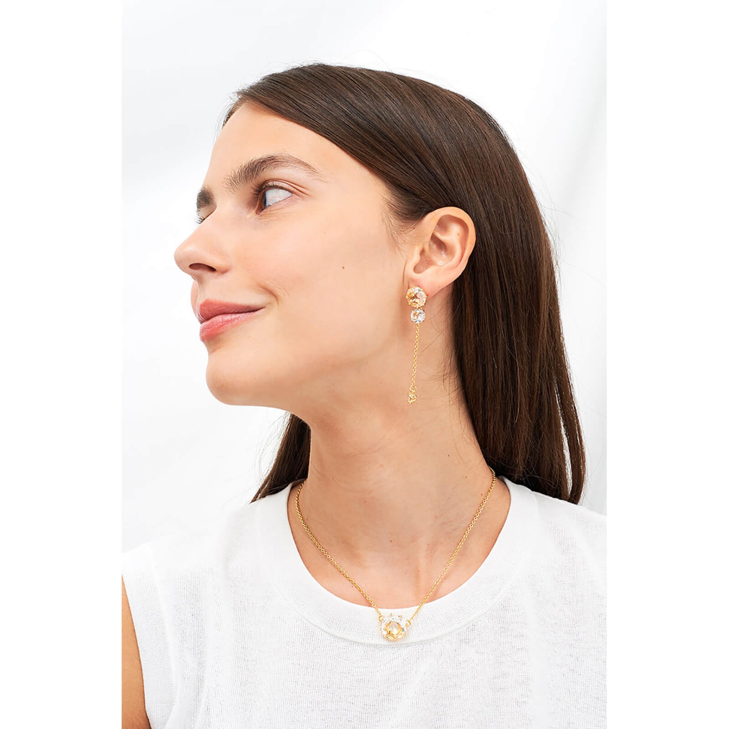 Les Néréides Crystal Round Stone La Diamantine Pendant Necklace