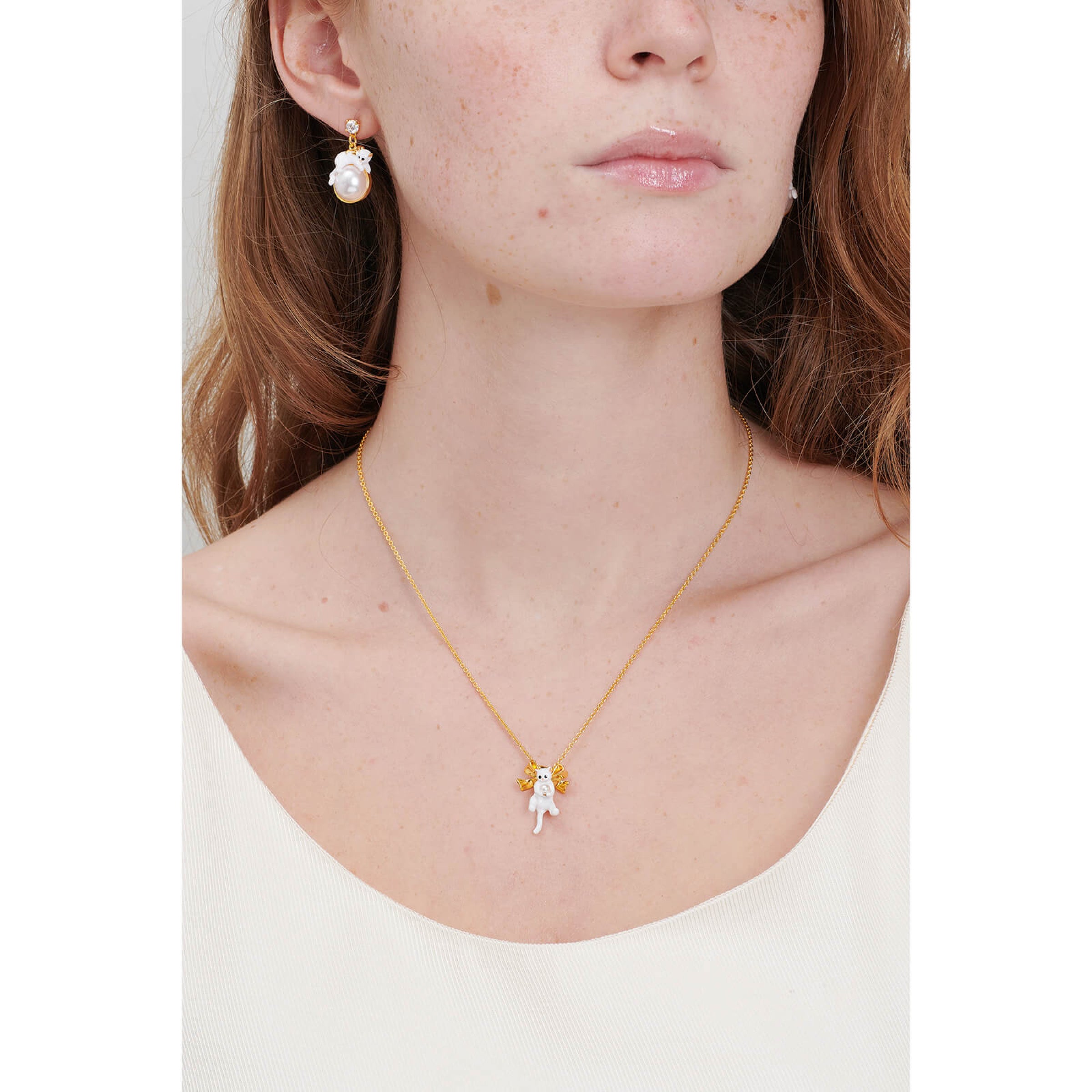 Les Néréides Kitty and Bow Pendant Necklace