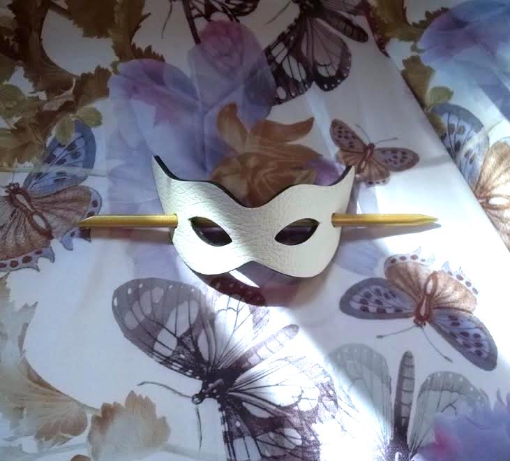 White Leather Mask Hair Buckle Pin