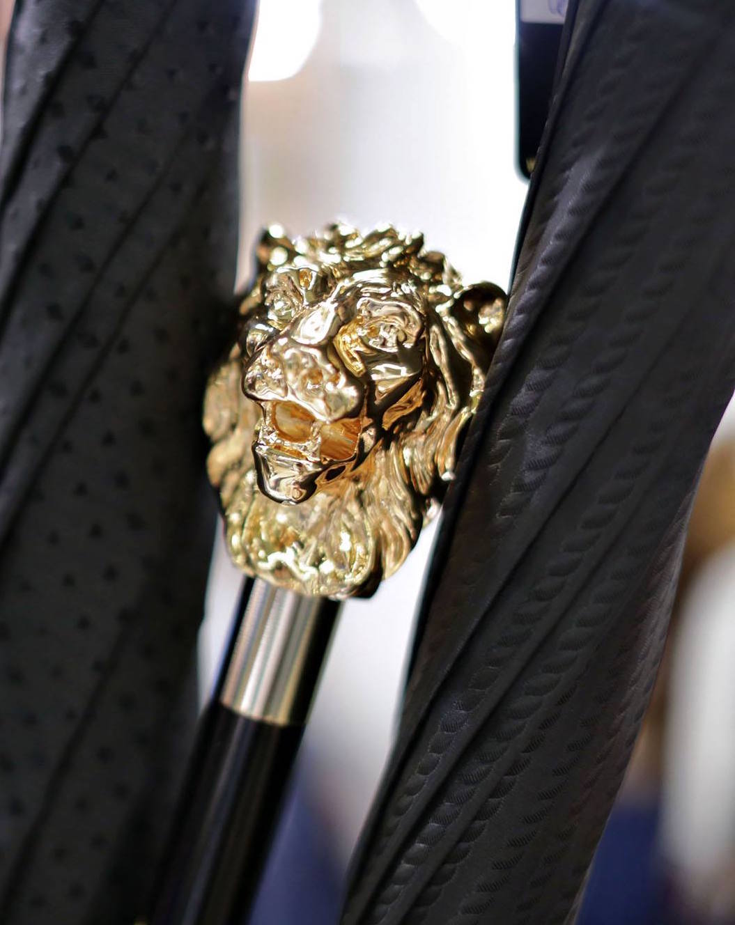 Pasotti Iconic Golden Lion Umbrella